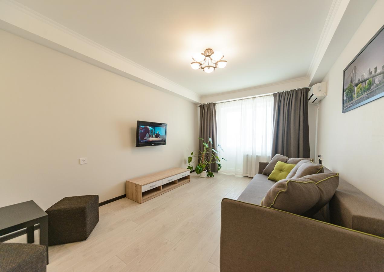 Artal Apartment On Iordanskaya 22 Киев Экстерьер фото